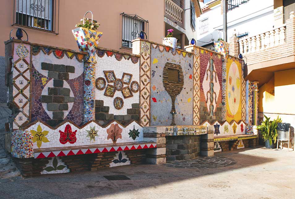 Plaza Axarquía en El Valdés Moclinejo (Málaga)