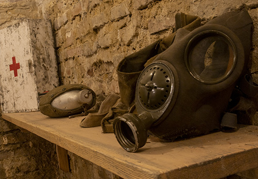 Detalle del interior del los Refugios de Arjonilla (Jaén)