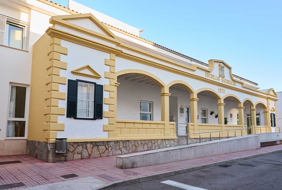 Antiguas Escuelas de Ferreries (Menorca)