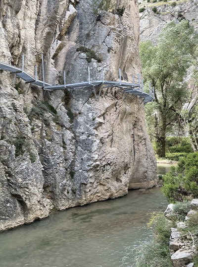Pasarelas del río Guadalope en Aliaga, Teruel