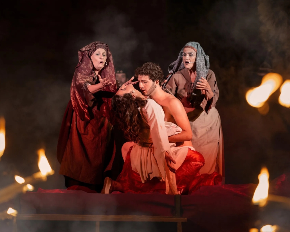 Obra la Celestina de Fernando de Rojas en La Puebla de Montalbán, Toledo. Pueblos Mágicos de España