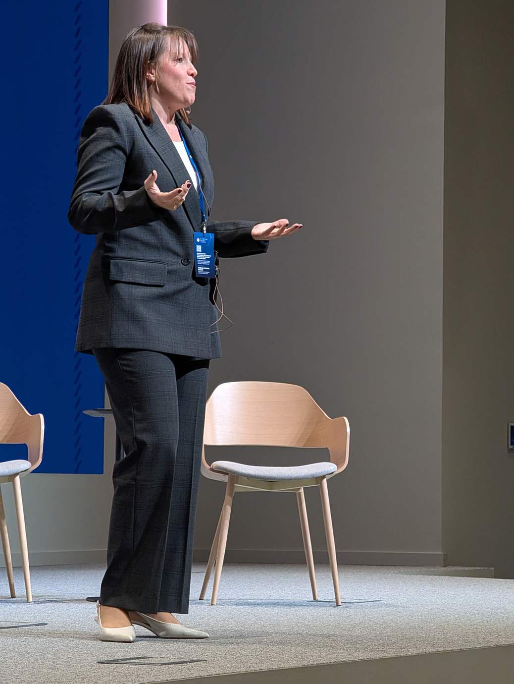 Noelia Guzmán, directora de Pueblos Mágicos de España, interviene en el VI Encuentro Nacional en Padrón.